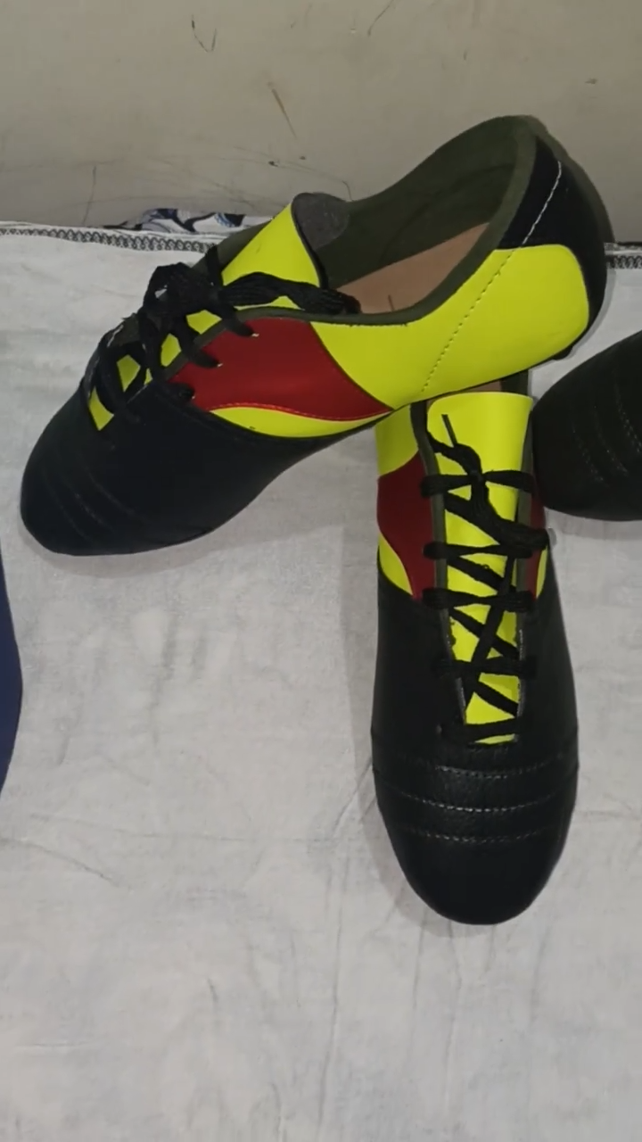 Football Shoes For kids, Girls, Boys, Men & Women